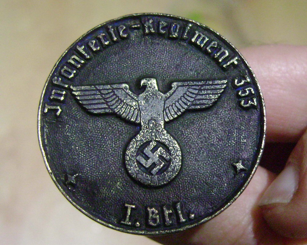 Куплю фашистские. Монеты нацистской Германии третий Рейх. Награды 3 рейха НСДАП. Орёл 3 рейха. Печать СС третий Рейх.